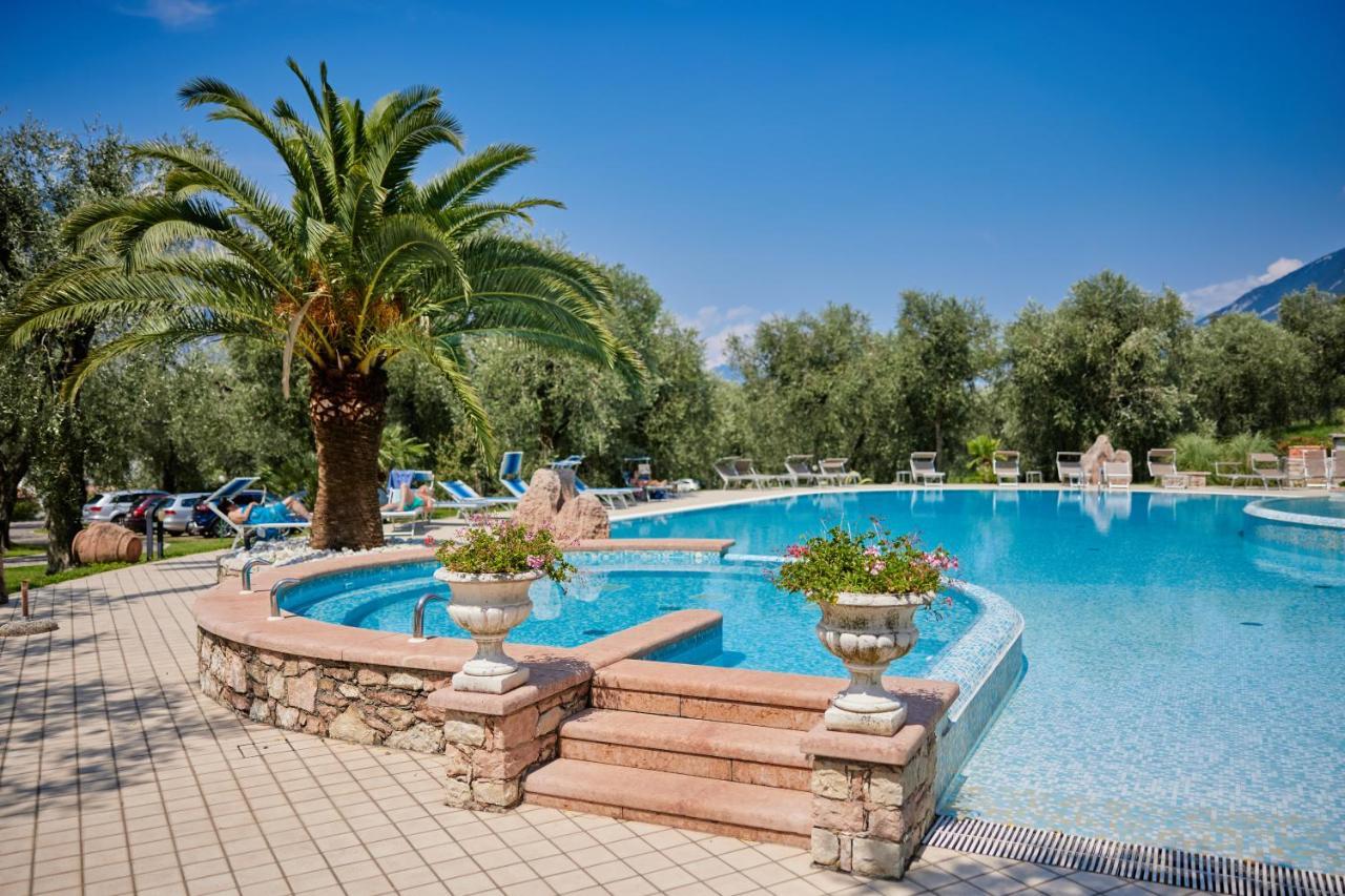 Hotel San Carlo Μαλτσεζίνε Εξωτερικό φωτογραφία