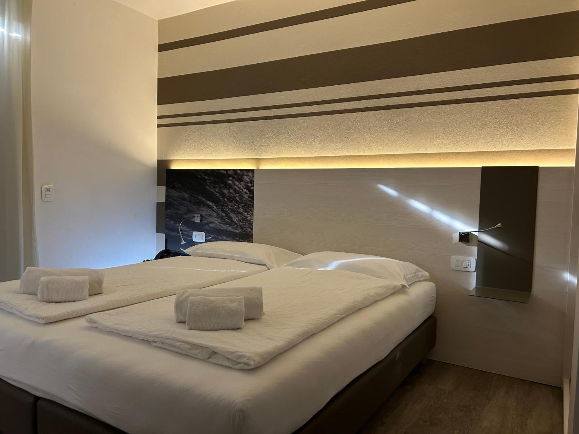 Hotel San Carlo Μαλτσεζίνε Εξωτερικό φωτογραφία